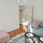 아파트 Rose