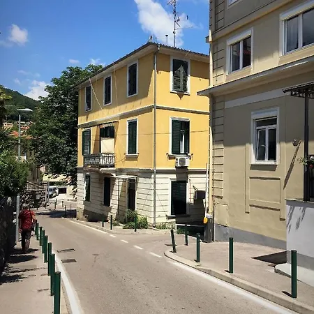 Apartman Rose *