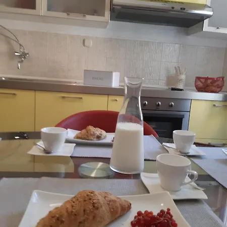 Rose أوباتيا