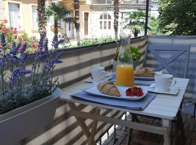 Rose * オパティヤ